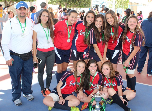 28圈体育：球市火爆！博德闪耀官方：主场对阵拉齐奥的欧联比赛门票已经售罄.